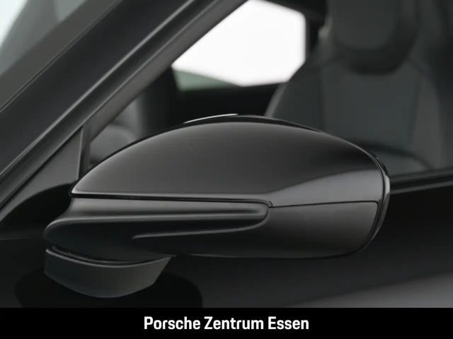 Porsche Taycan Abstand. Luftfederung, Bose,OnBoard 22KW