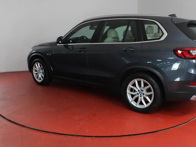 BMW X5 xDrive45e