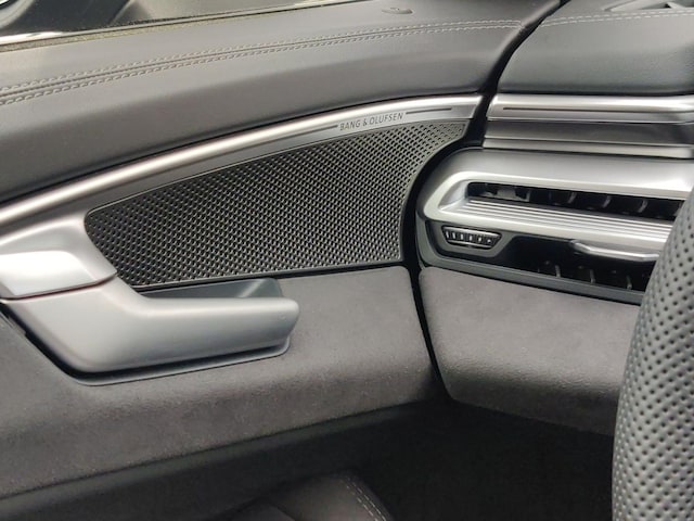 Audi A6 Avant Quattro S-Tronic