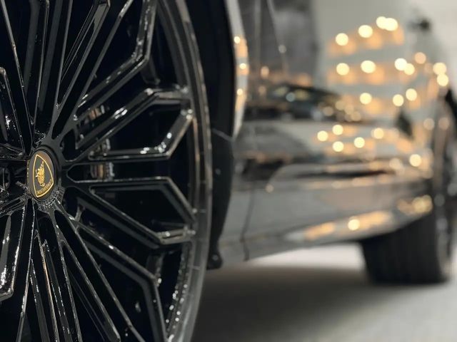 Lamborghini Urus SE *Bang&Olufsen*Massage*Fond-Entertainment*AHK*