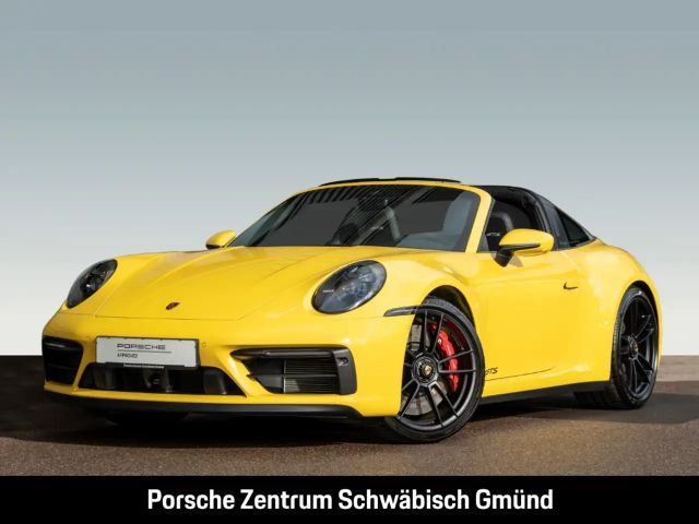 Porsche 992 4 Coupé GTS Targa