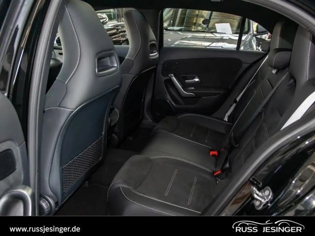 Mercedes-Benz A 200 AMG Line