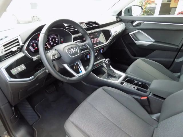 Audi Q3 35 TDI Business Sportback