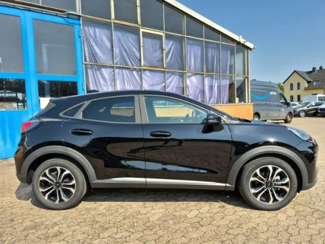 Ford Puma EcoBoost Titanium