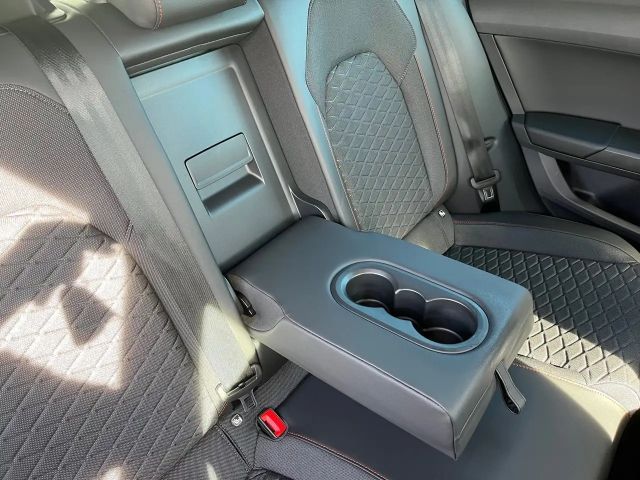 Seat Leon 1.5 eTSI DSG FR-lijn Sportstourer