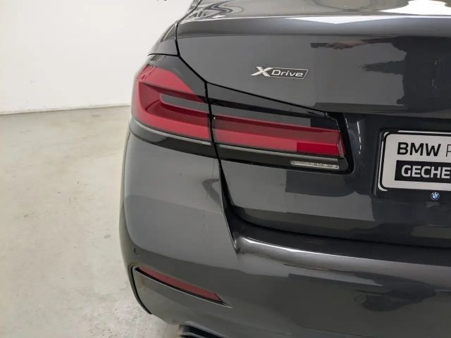 BMW 530 530e M-Sport Sedan xDrive