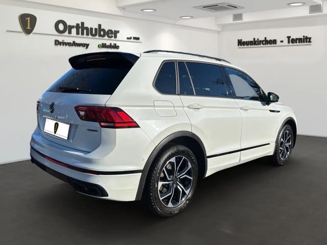 Volkswagen Tiguan 4Motion DSG R-Line