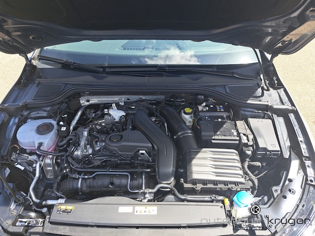 Volkswagen Golf 8 1,5 TSI 6-Gang El. Panodach digitales Cockpit LED Sperrdiff. ACC