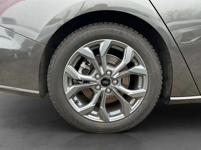 Ford Focus ST Line Wagon