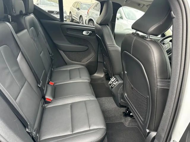 Volvo XC40 Dark Plus