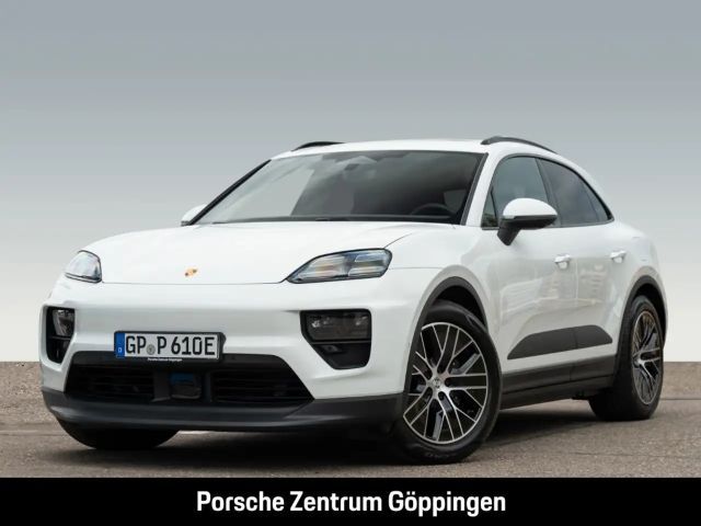 Porsche Macan 4