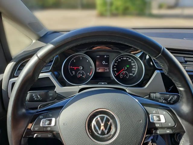 Volkswagen Touran 2.0 TDI Comfortline DSG