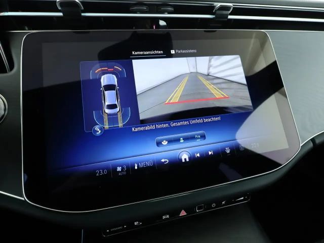 Mercedes-Benz E 220 AMG Line E 220 d Sedan