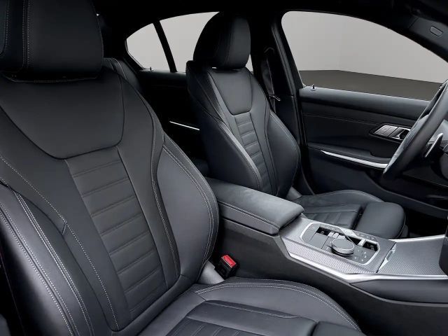 BMW 330 330i M-Sport Sedan