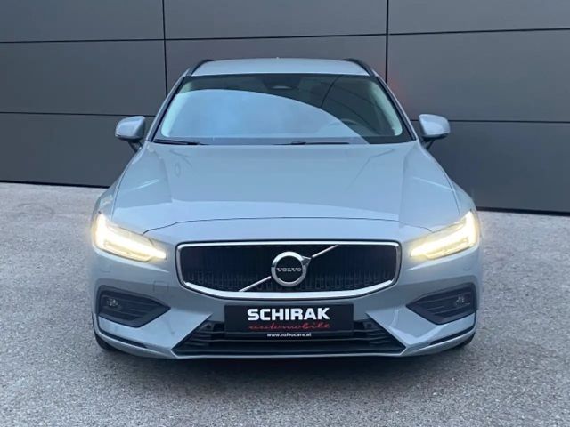 Volvo V60 Core Geartronic