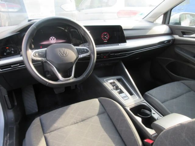 Volkswagen Golf 1.5 eTSI DSG Life Variant