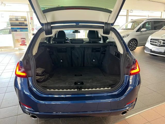 BMW 320 320d Touring xDrive