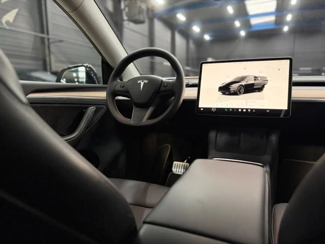 Tesla Model Y Performance