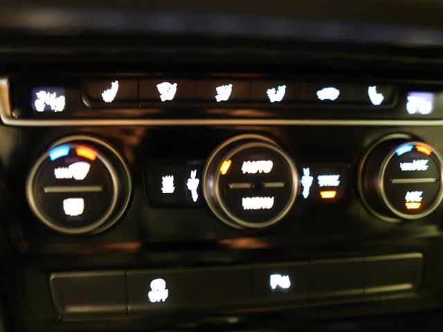 Volkswagen Touran BMT Comfortline DSG