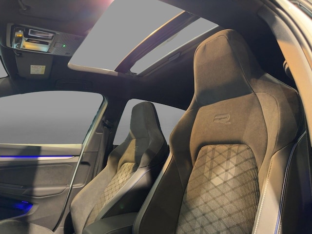 Volkswagen Golf 2.0 TDI DSG Golf VIII R-Line