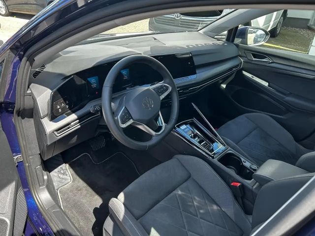 Volkswagen Golf 1.5 TSI DSG Style Variant