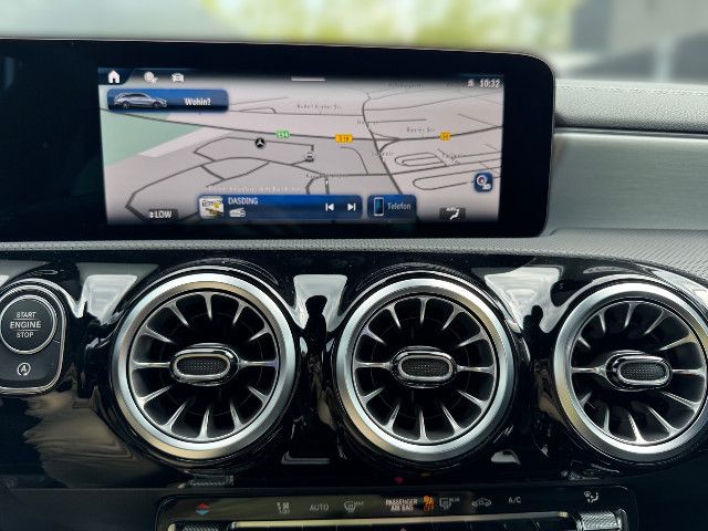 Mercedes-Benz CLA 200 Shooting Brake