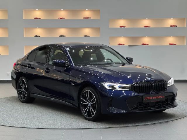 BMW 330 330e M-Sport Sedan xDrive