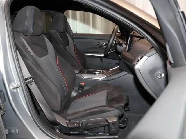 BMW 330 330d M-Sport Touring xDrive