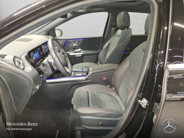 Mercedes-Benz B 250 4MATIC AMG Line Sedan