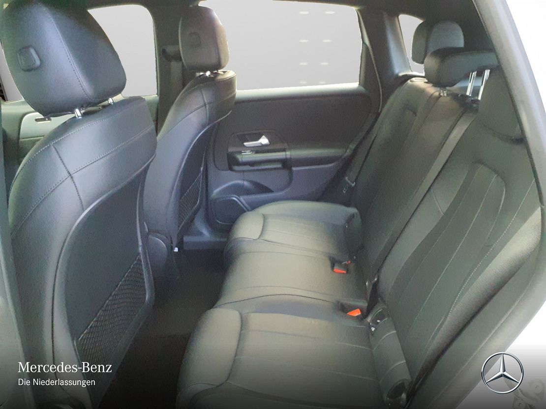 Mercedes-Benz B 200 Sedan