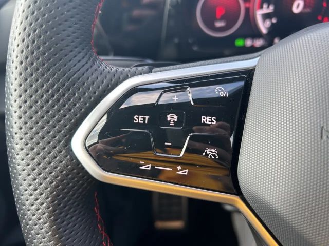 Volkswagen Golf 2.0 TSI DSG GTI