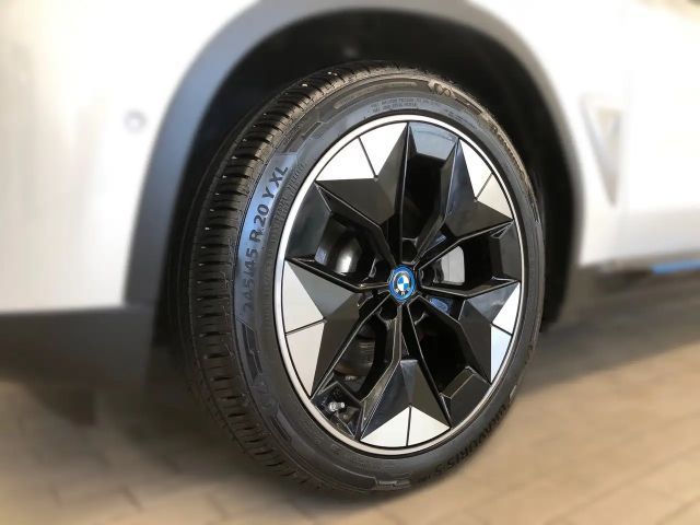 BMW iX3 Impressive iX3