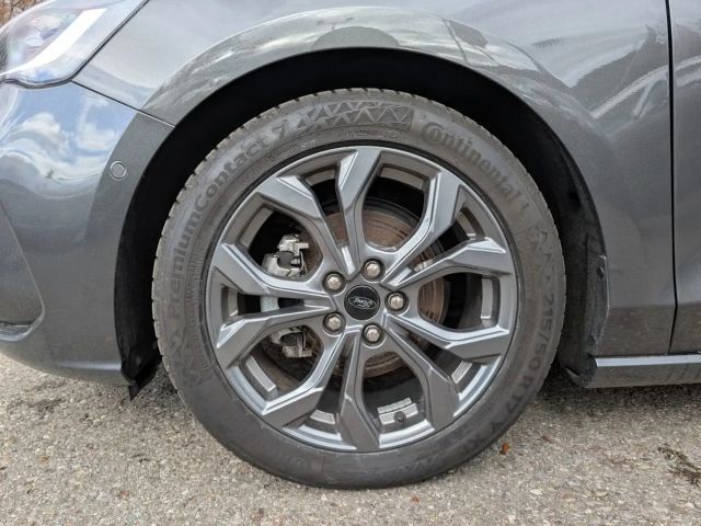 Ford Focus ST Line Wagon