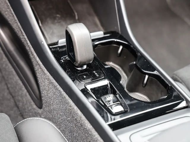 Volvo XC40 Dark Plus