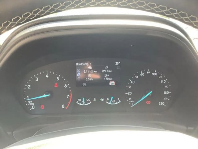 Ford Puma EcoBoost Titanium