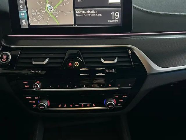 BMW 530 530e M-Sport Touring xDrive