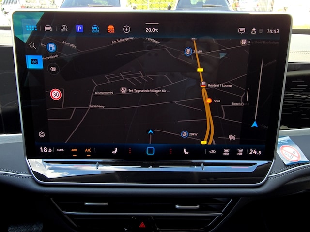 Volkswagen Passat Pro