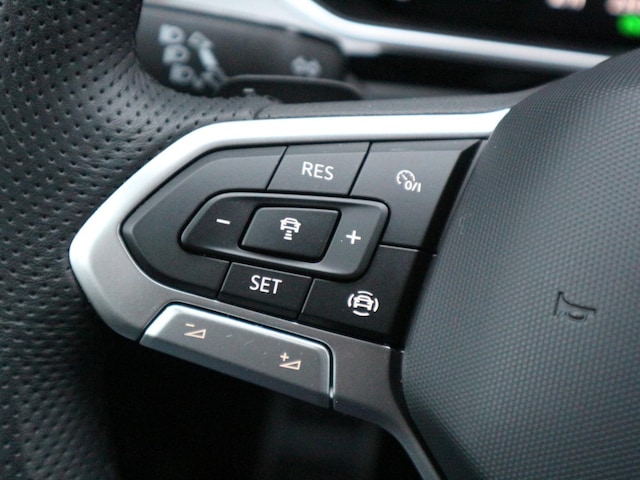 Volkswagen T-Roc 1.5 TSI Plus R-Line