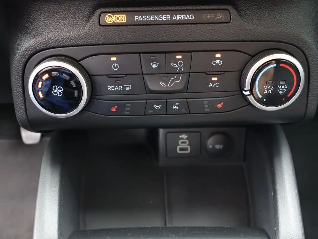 Ford Focus Cool & Connect