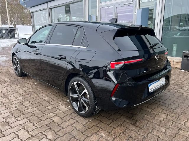 Opel Astra Elegance Hybrid Innovation