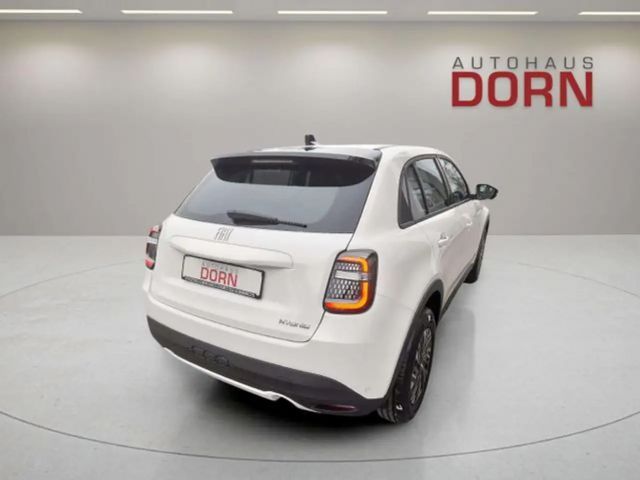 Fiat 600e T3 125-Jahre-Edition 1.2 Navigationsystem