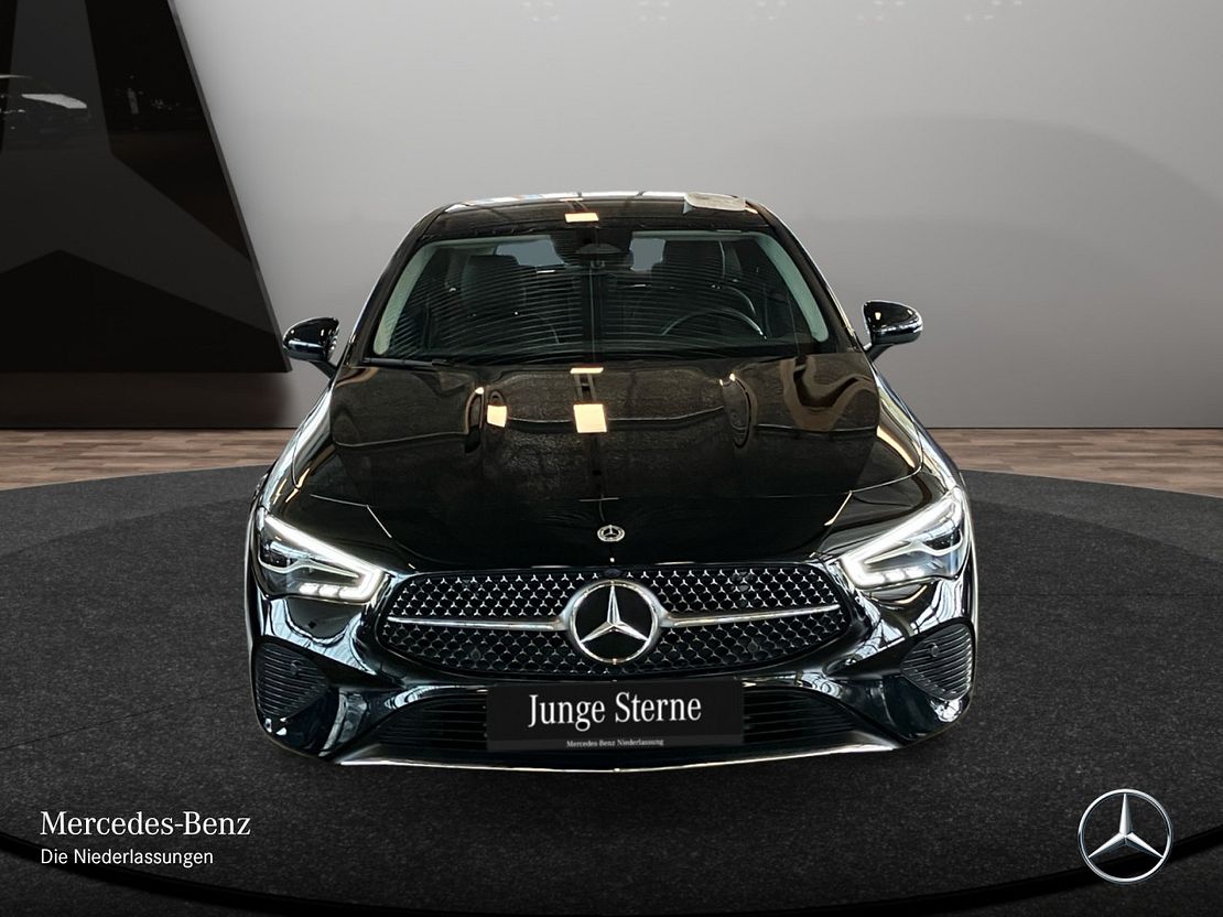 Mercedes-Benz CLA 180 Shooting Brake