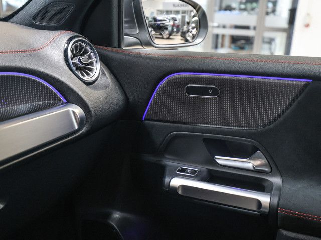 Mercedes-Benz EQB 300 4MATIC