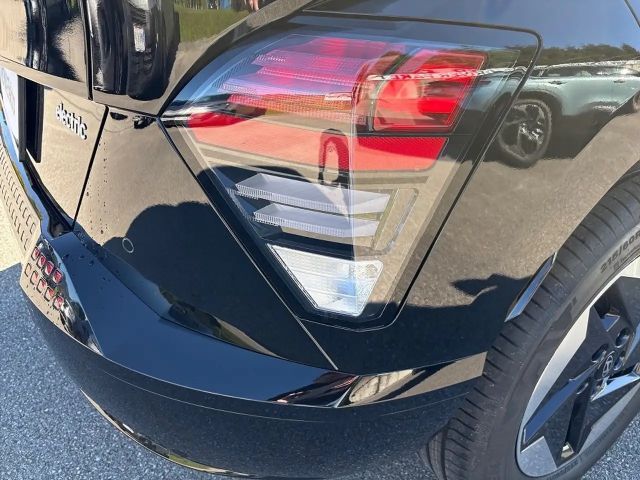 Hyundai Kona 64 kWh Electric