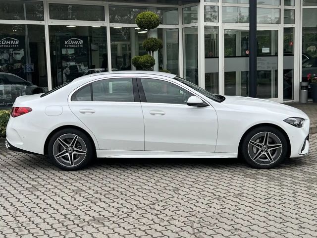 Mercedes-Benz C 400 AMG Line Sedan