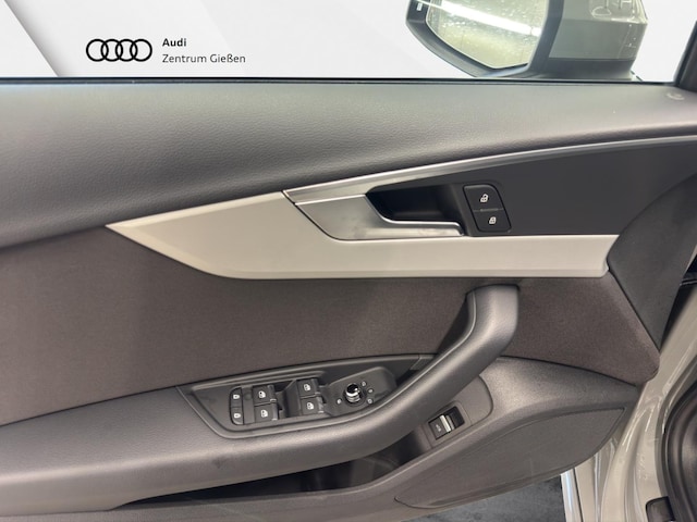 Audi A4 40 TFSI Avant S-Tronic