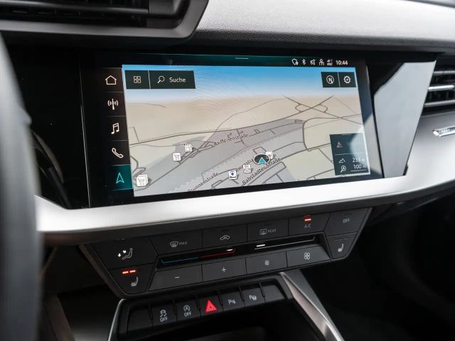 Audi A3 30 TDI Sedan