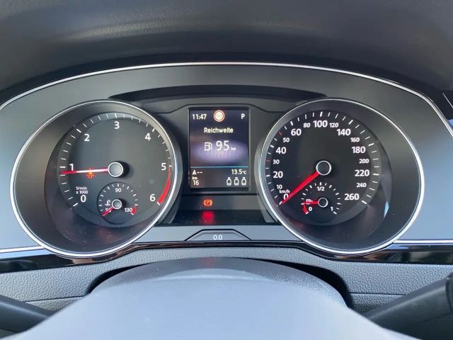 Volkswagen Passat 2.0 TDI Business DSG Variant