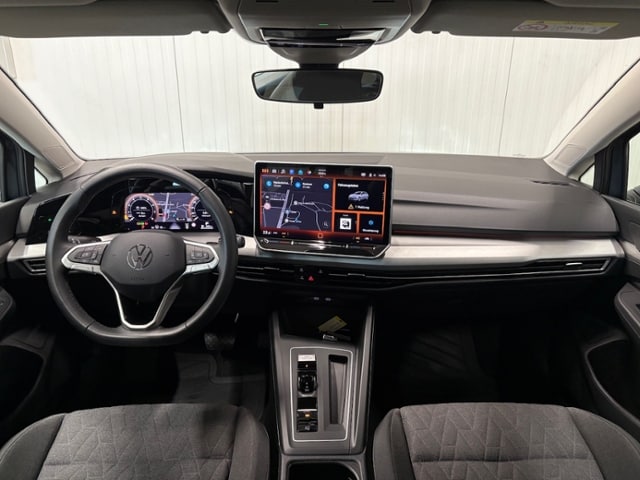 Volkswagen Golf 1.5 eTSI DSG Golf VIII Variant