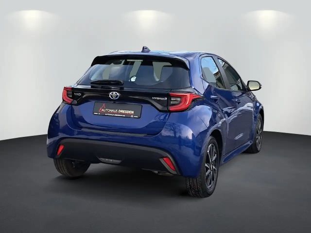 Toyota Yaris Hatchback Team D